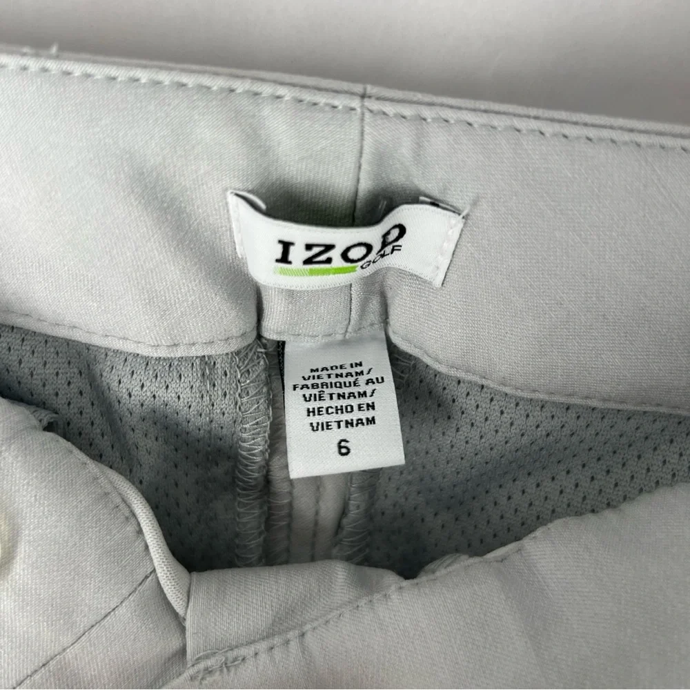 Izod Golf Women's Light‎ Gray Stretch Bermuda Shorts Zipper Pockets Size 6